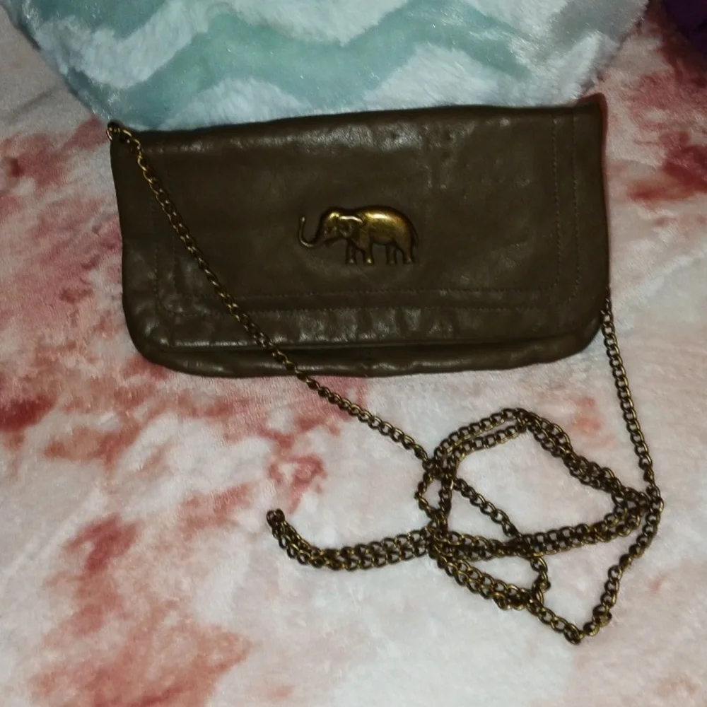 ***NOT AVAILABLE***DAMAGED*** - Picture 2 of 12